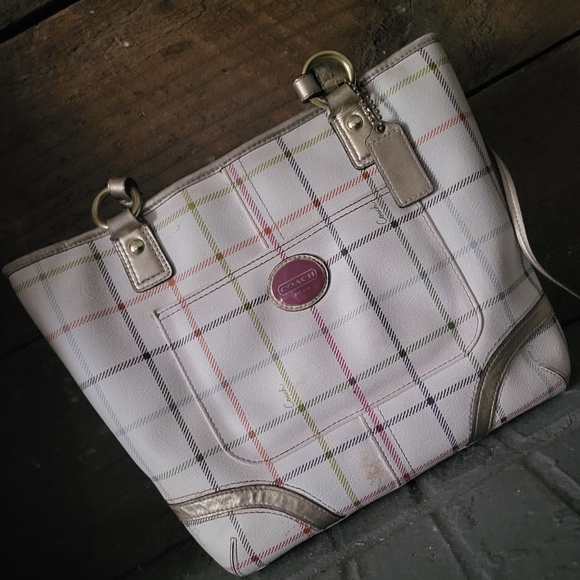 COACH PURSE - Picture 2 of 8